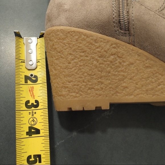 Bass sz 8.5 Eden tall stone micro suede wedge heel boots - Picture 14 of 16